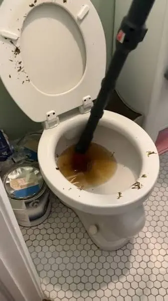 toilet-blockage-overflow-singapore